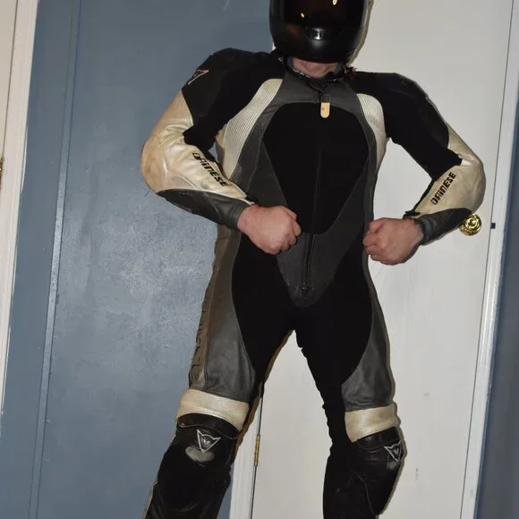 Dainese leather motorcycle suit size US46 - Euro56 - Picture 2 of 16